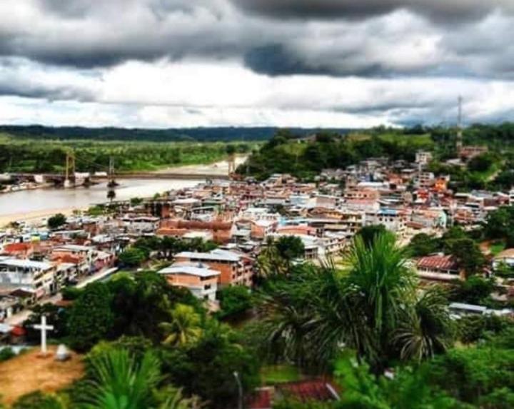 Hospedaje Independencia Pucallpa Exteriör bild